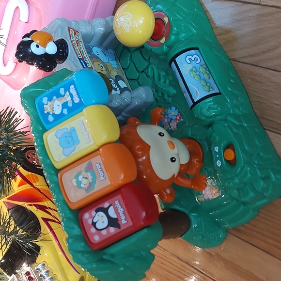 Vtech Learn & Dance Interactive Zoo - Picture 6 of 6